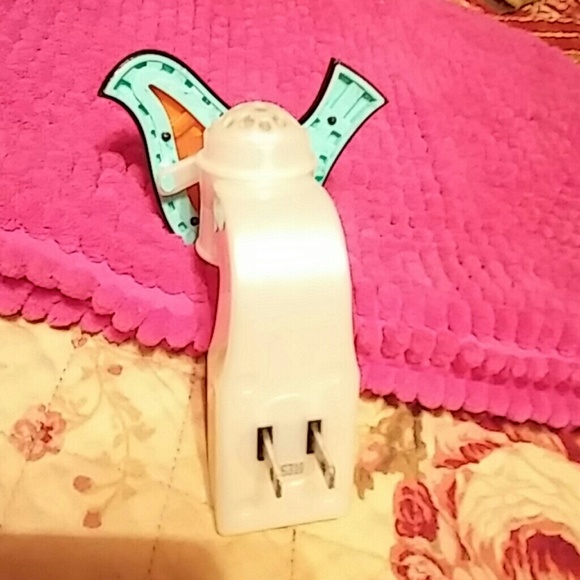 Bath & body plug in .Mint cond. - Picture 3 of 3